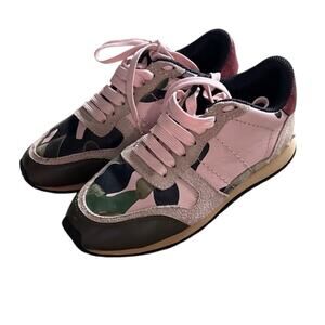 Valentino Garavani Rockrunner Sneakers – Multicolor Camo, Size 7